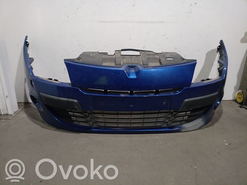 Renault Megane III Zderzak przedni 