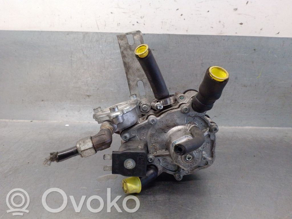 Pompe à vide   M16A