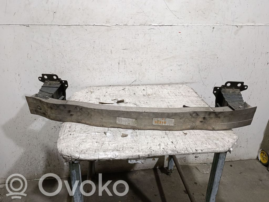Audi A3 S3 8P Etupuskurin kannake 