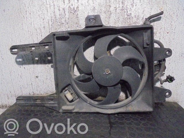 Lancia Y 840 Elektryczny wentylator chłodnicy 