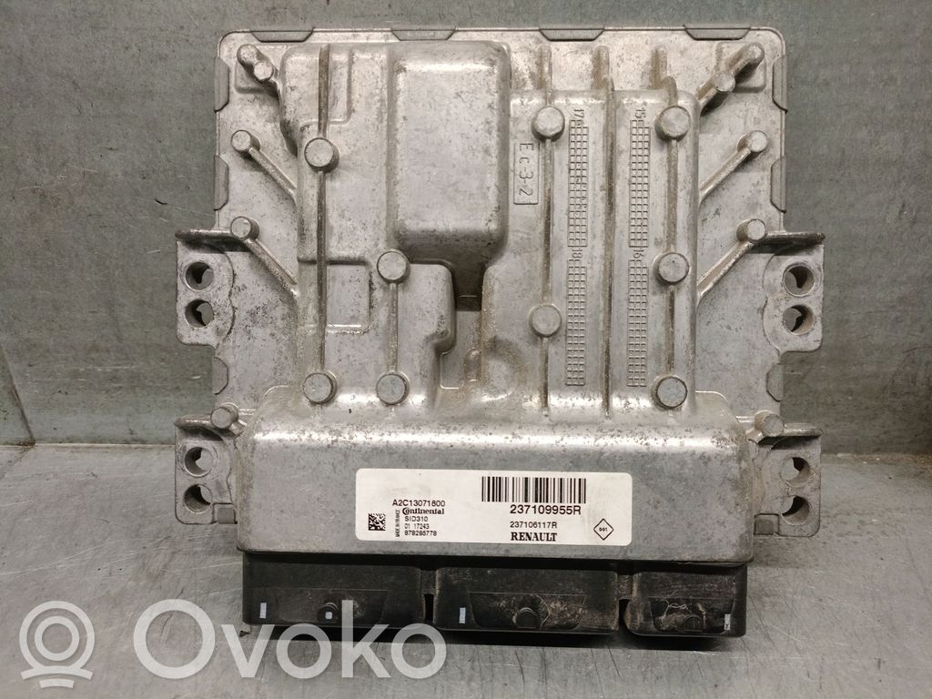 Renault Master III Engine control unit/module 