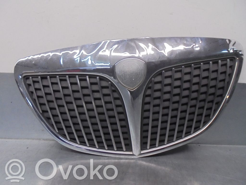 Lancia Ypsilon Front grill 
