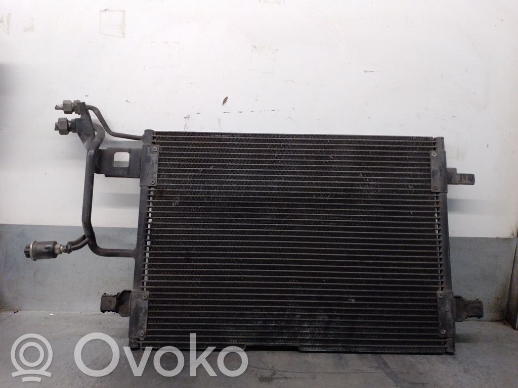 Audi A4 S4 B5 8D Skraplacz / Chłodnica klimatyzacji 