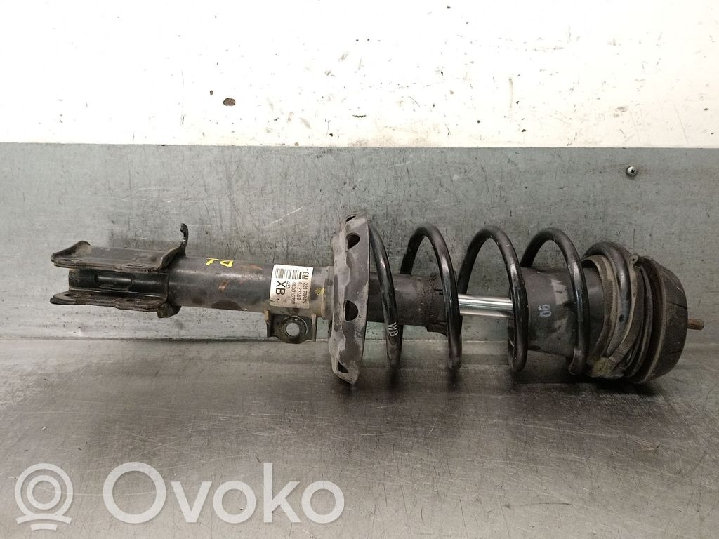Opel Corsa C Ansamblu amortizor cu arc față 
