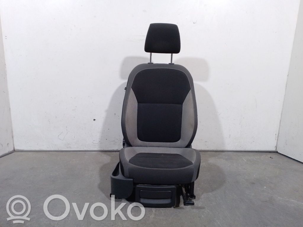 Skoda Fabia Mk3 (NJ) Etumatkustajan istuin 