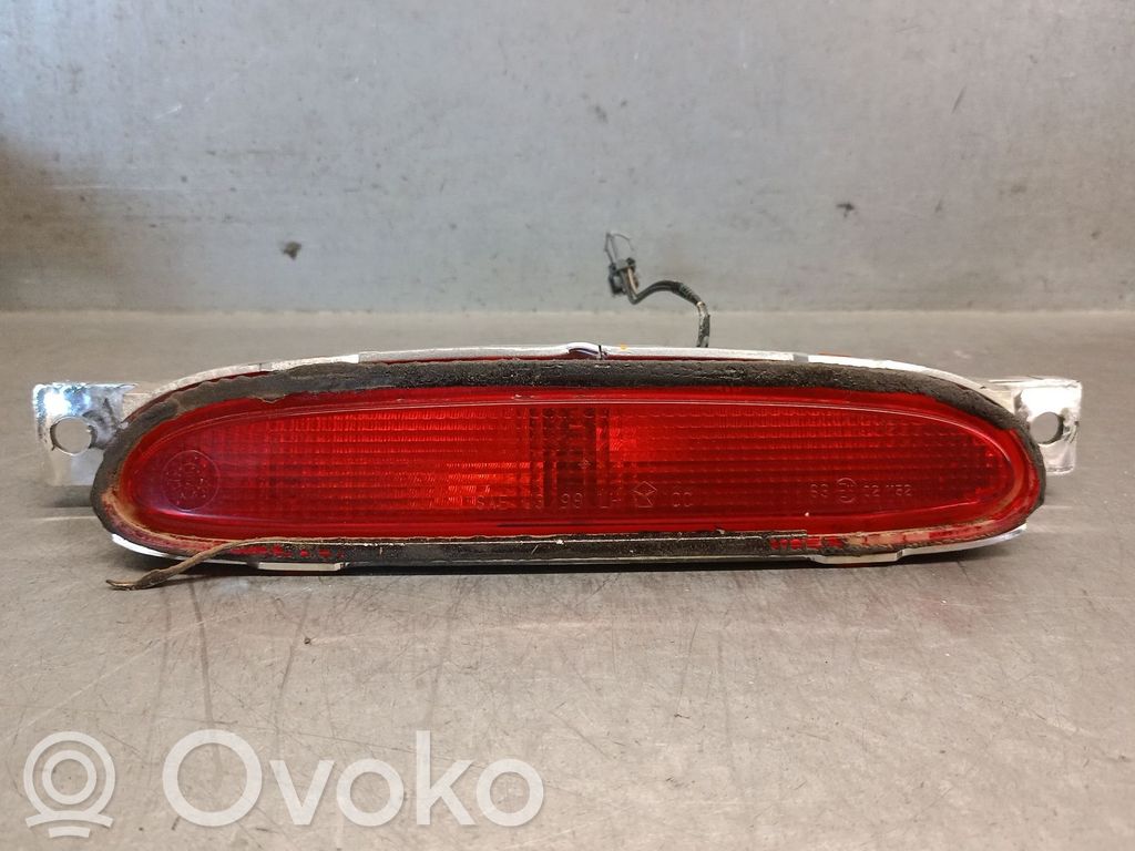 Chrysler 300M Third/center stoplight 