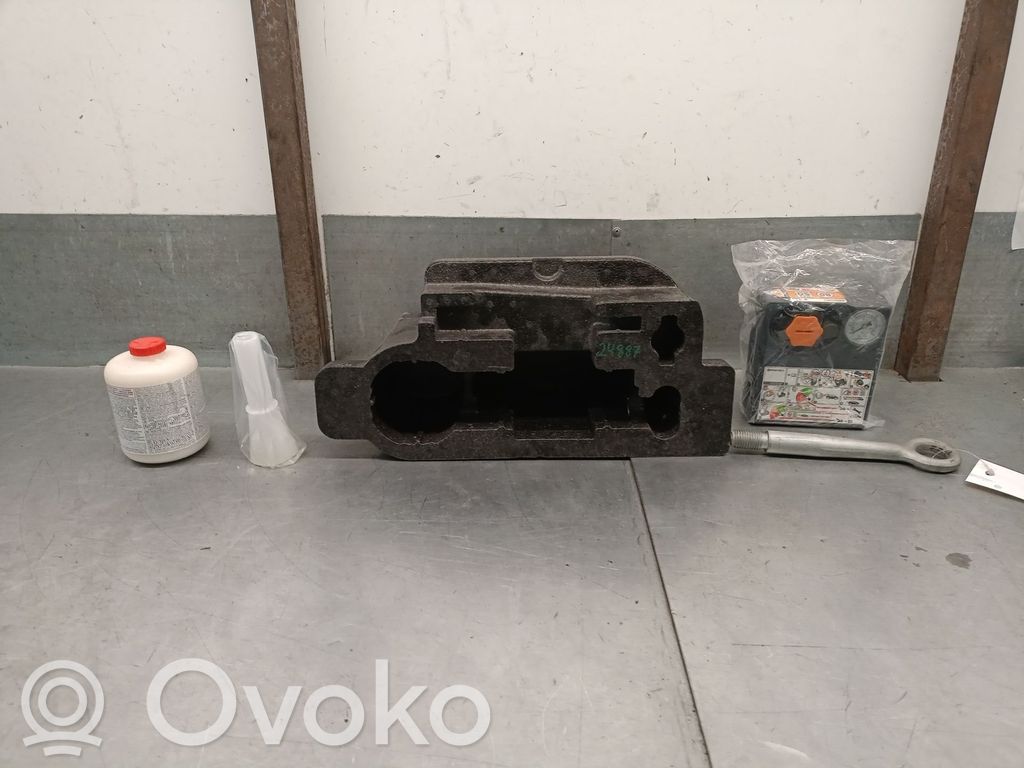 Jaguar XE Jante alliage R18