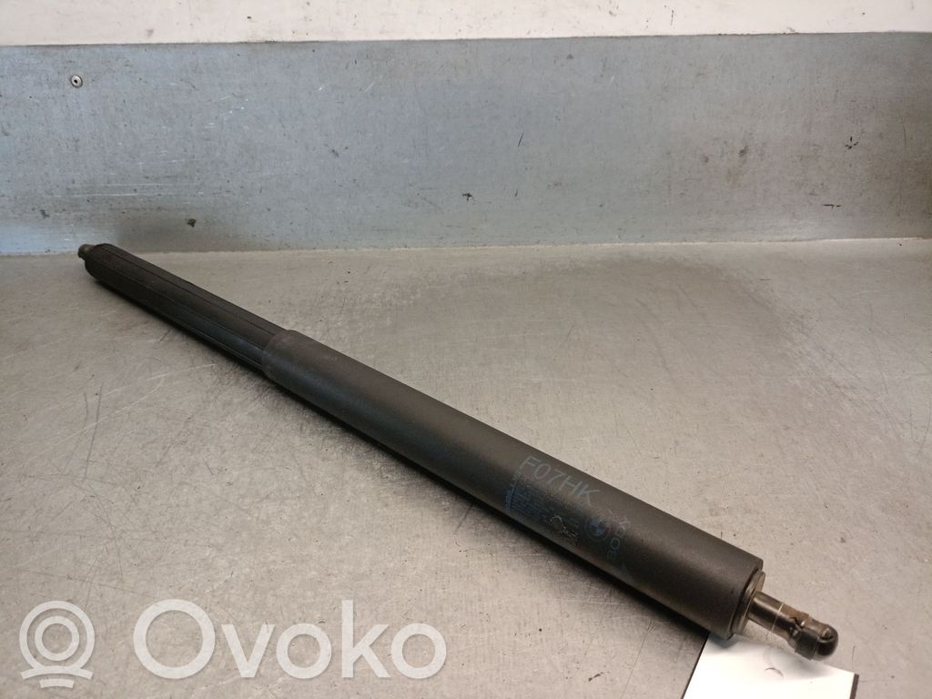 BMW 5 G30 G31 G38 Vérin de capot arrière