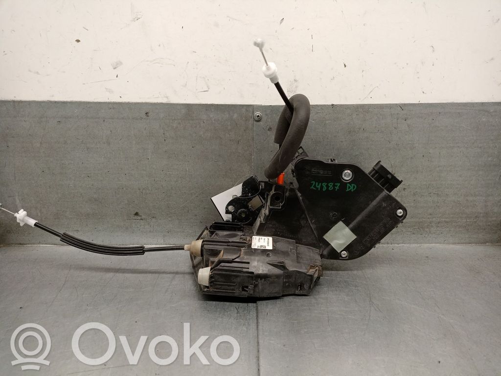 Jaguar XE Front door lock 