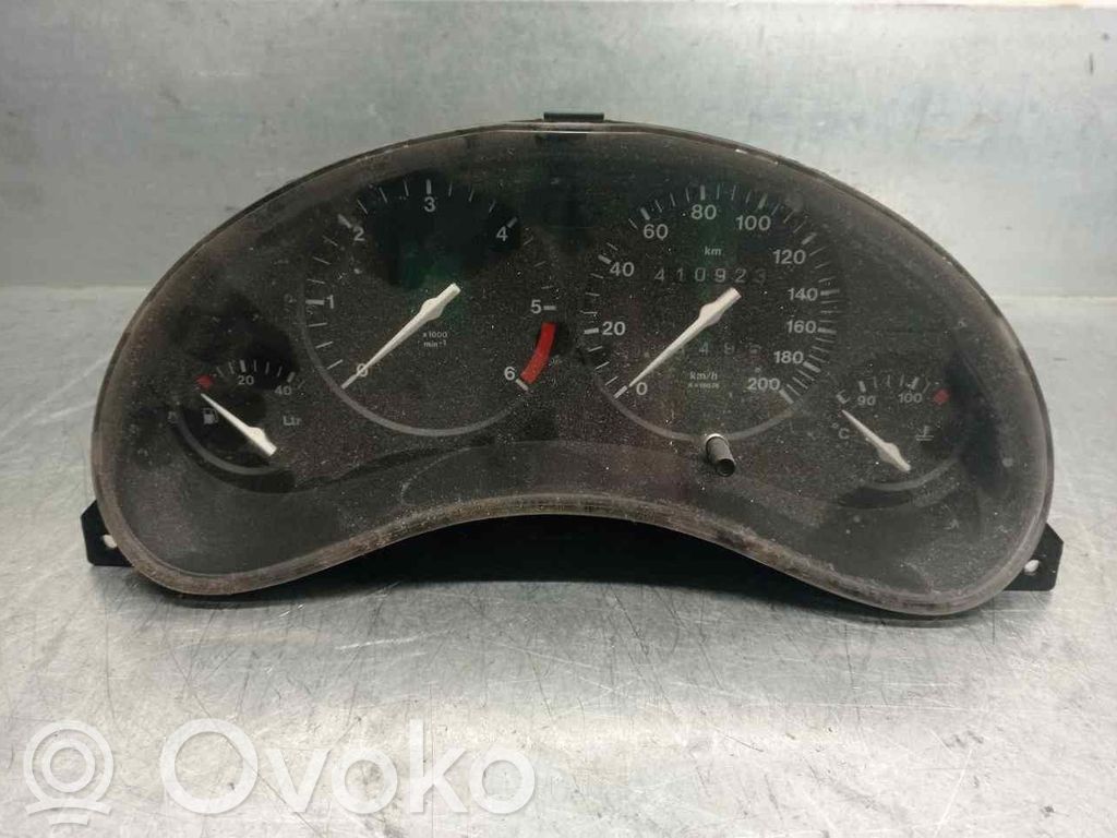 Opel Corsa B Speedometer (instrument cluster) 