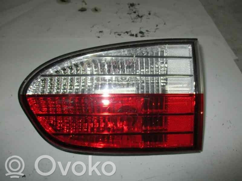 Hyundai H-1, Starex, Satellite Lampă spate în caroserie 