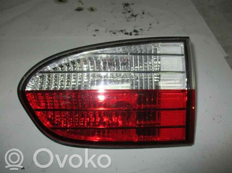 Hyundai H-1, Starex, Satellite Lampă spate în caroserie 