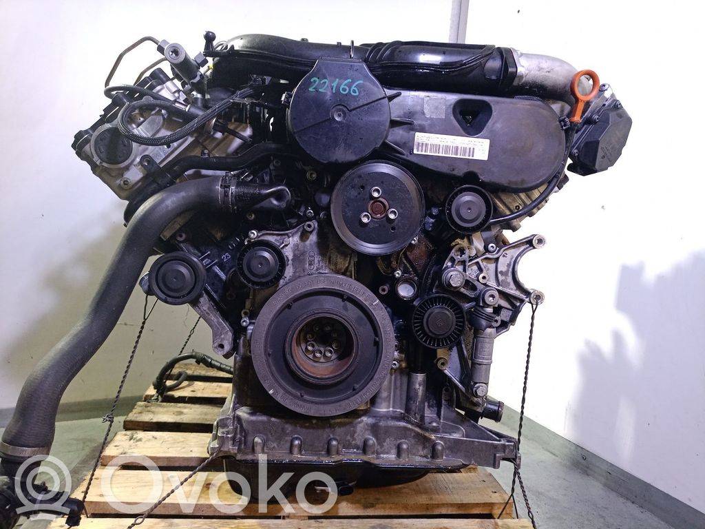 Silnik   BUG,059100031J,019632