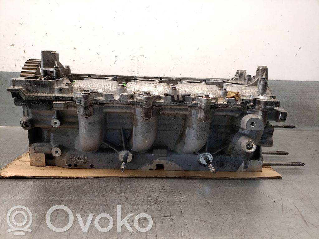 Ford Mondeo MK IV Engine head 