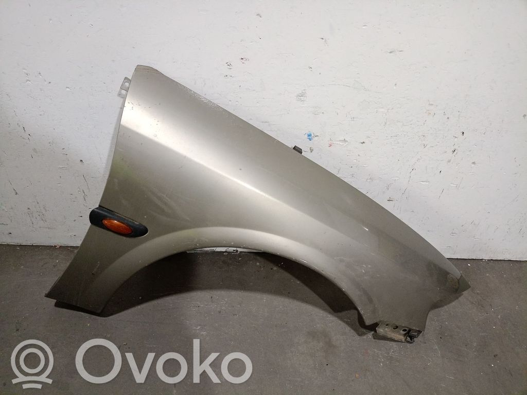 Opel Vectra B Guardabarro 