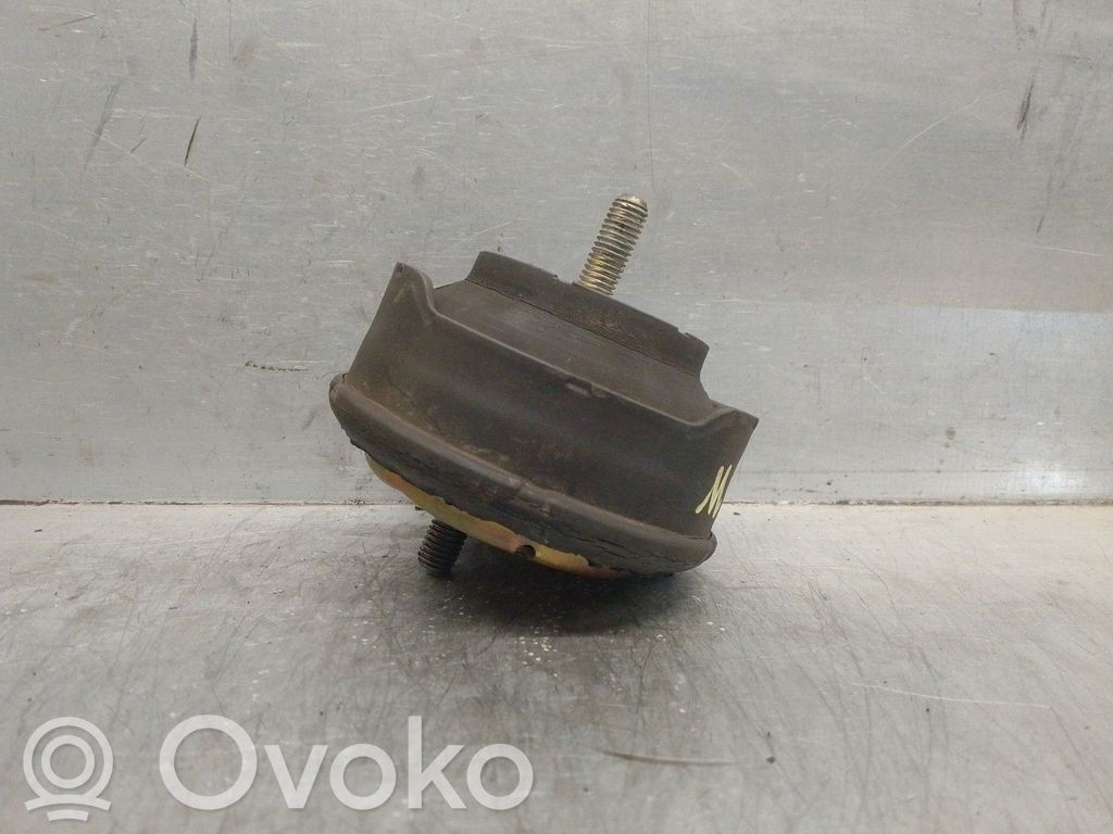 BMW 3 E36 Supporto di montaggio del motore 