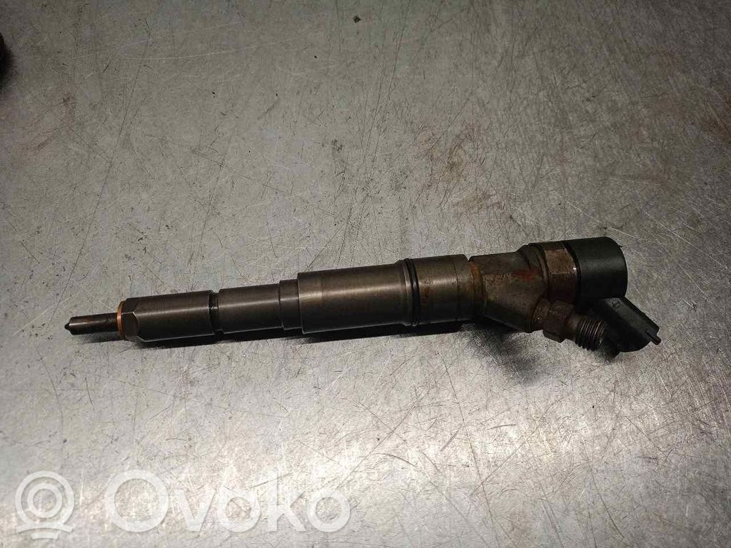 Inyector de combustible   2354045,0445110030BOSCH
