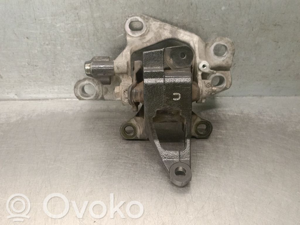 Mazda 6 Engine mount bracket 