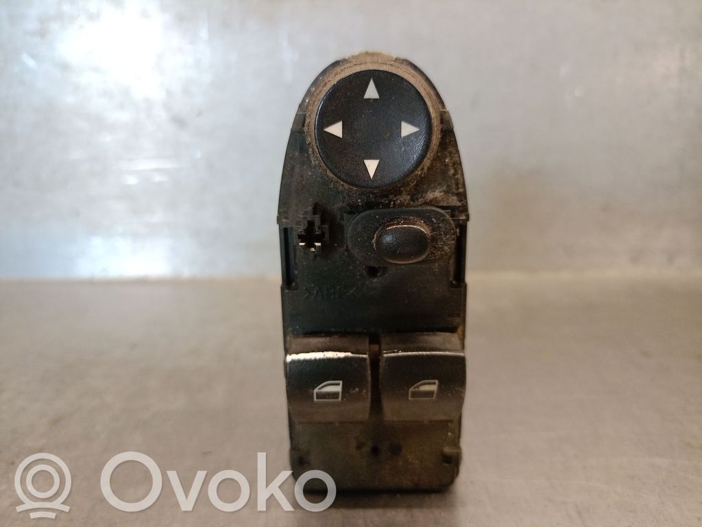 BMW 1 E81 E87 Electric window control switch 