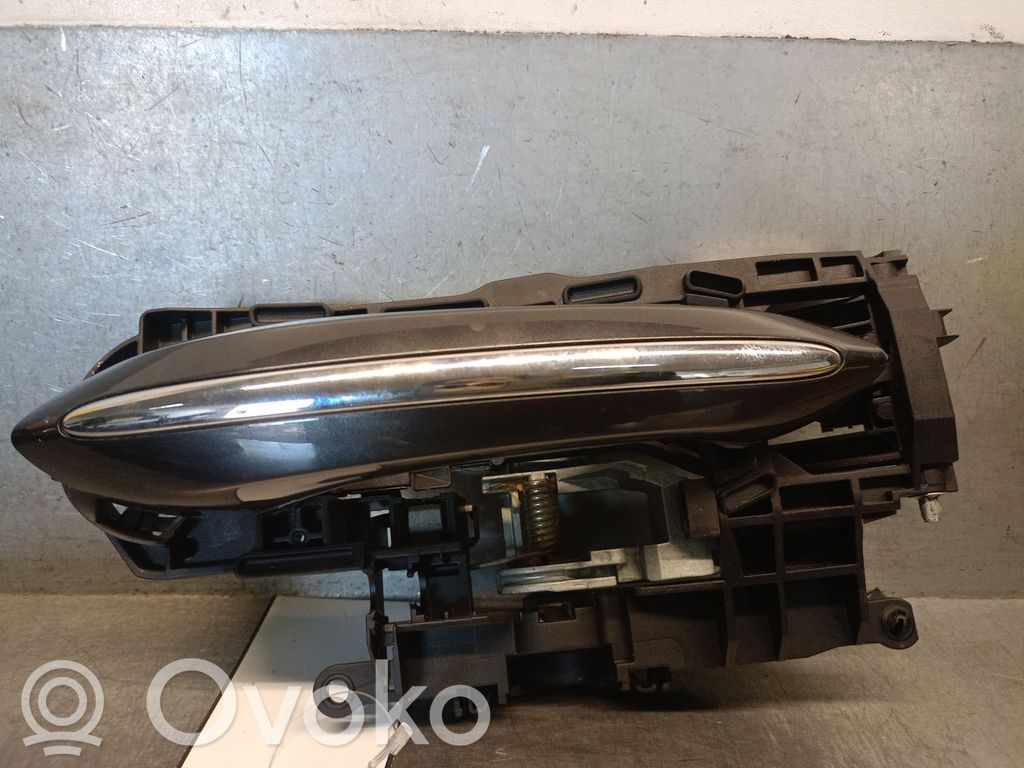 Manecilla externa puerta delantera   X4717565008,51217175650