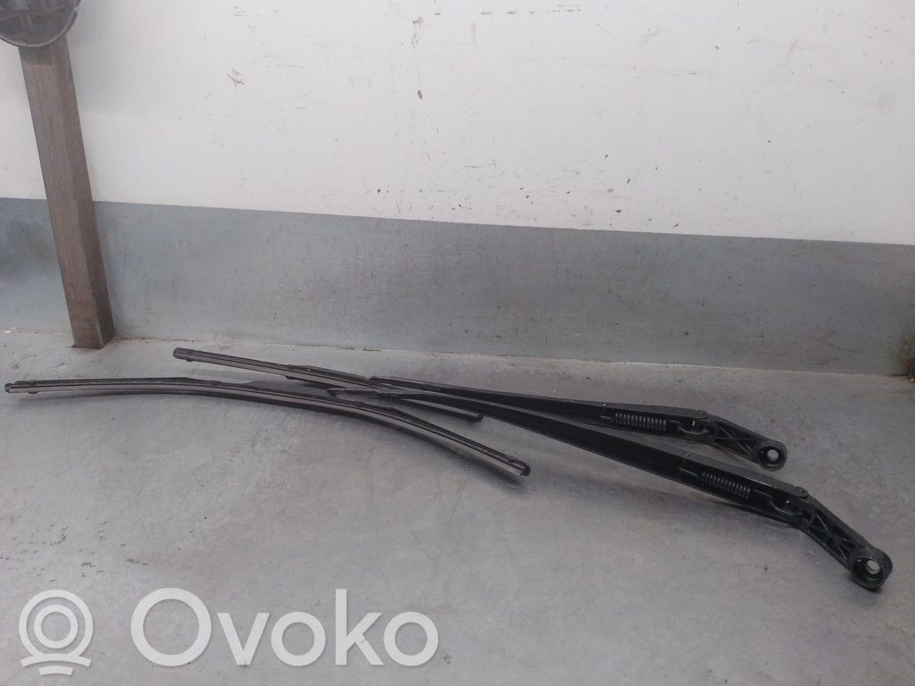 Toyota Auris 150 Braccio della spazzola tergicristallo anteriore