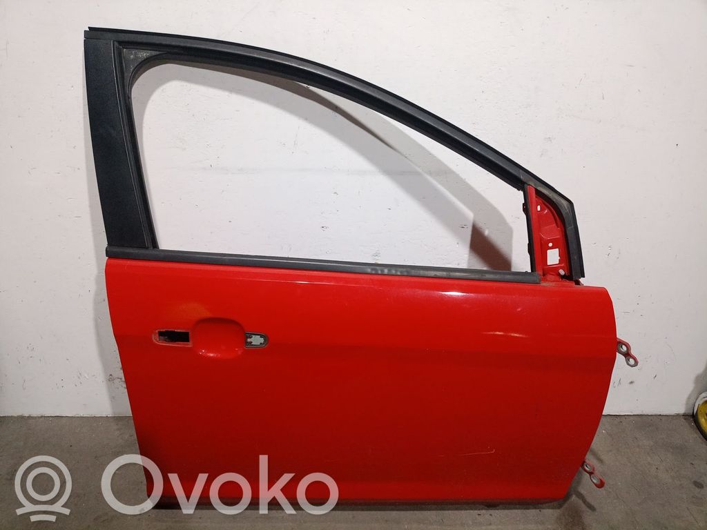 Ford Focus Дверь 