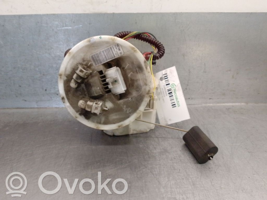 Ford Mondeo Mk III Polttoainesäiliön pumppu 