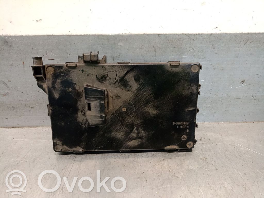 Renault Clio II Saugiklių dėžė (komplektas) 