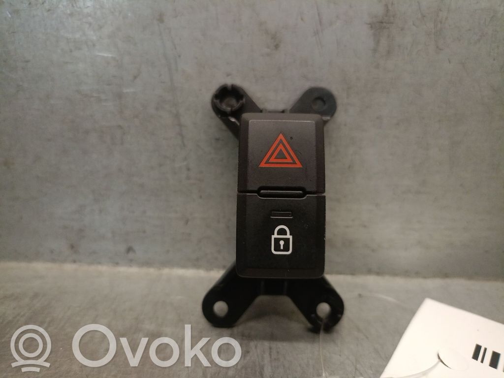 Hyundai i10 Schalter Warnblinkanlage 