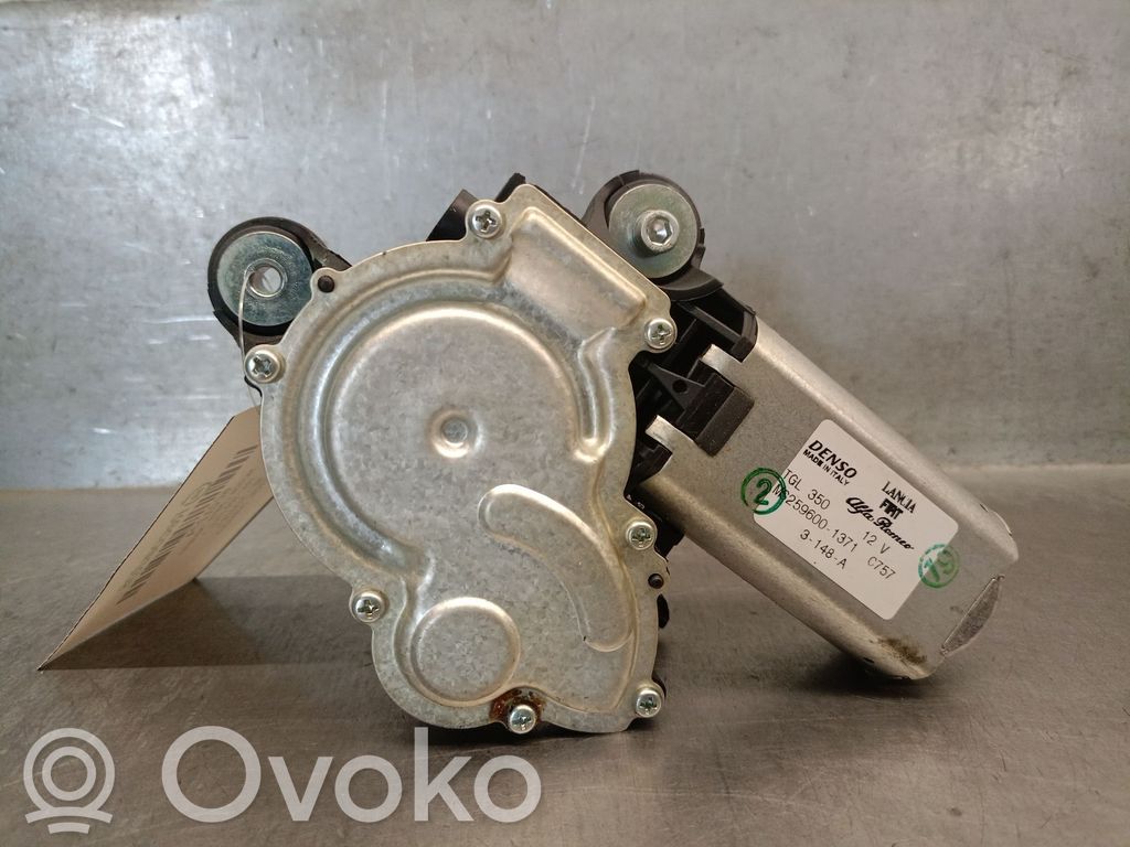 Fiat 500E Wischermotor Heckscheibe