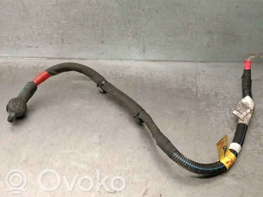 Fiat 500E Moottorin asennusjohtosarja 