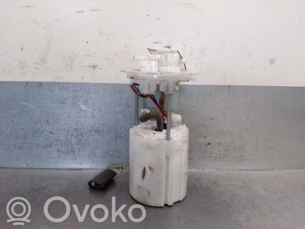 Pompa paliwa w zbiorniku   31110K7010