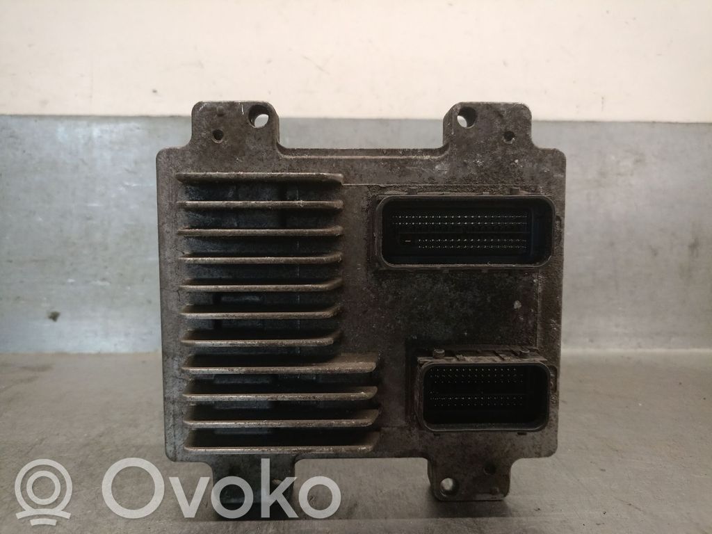Unidad de control/módulo del motor   12679197