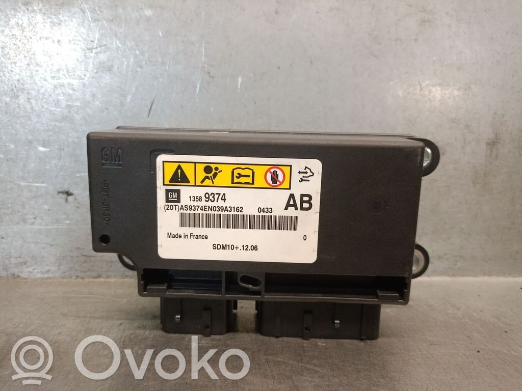 Opel Astra J Unitate/modul de comandă airbaguri 