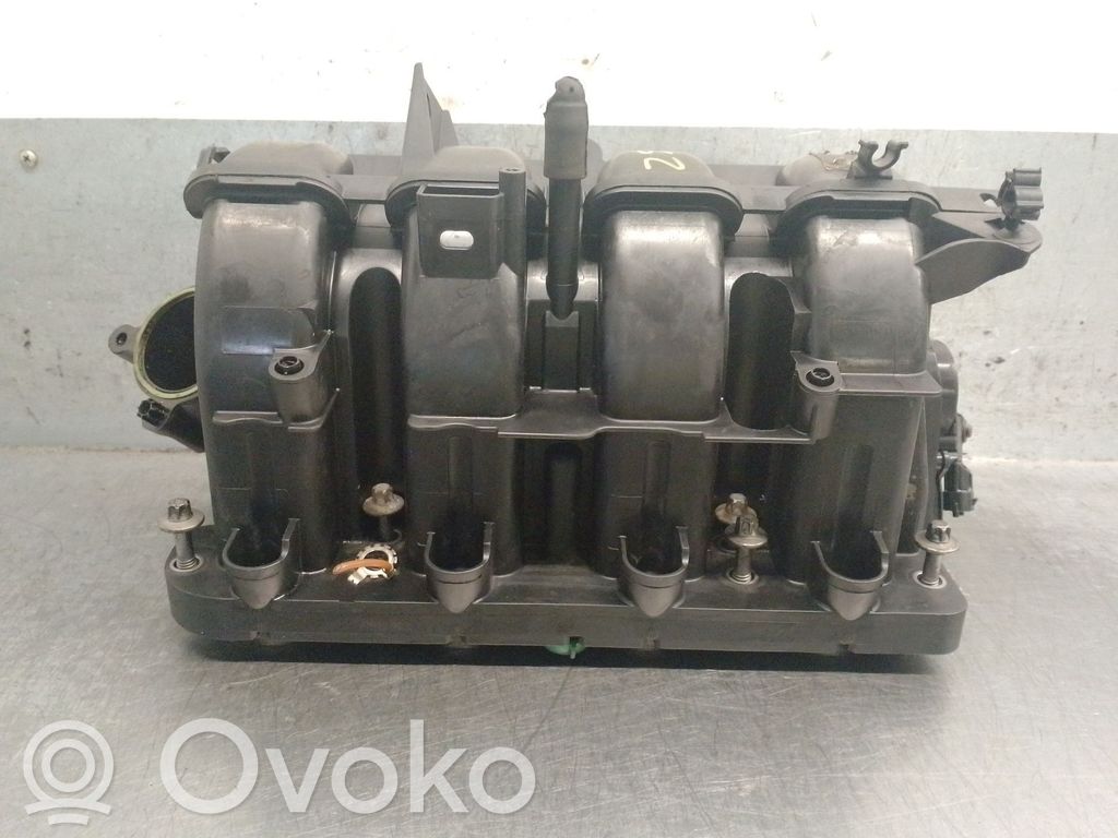 Opel Corsa E Kolektorius įsiurbimo 