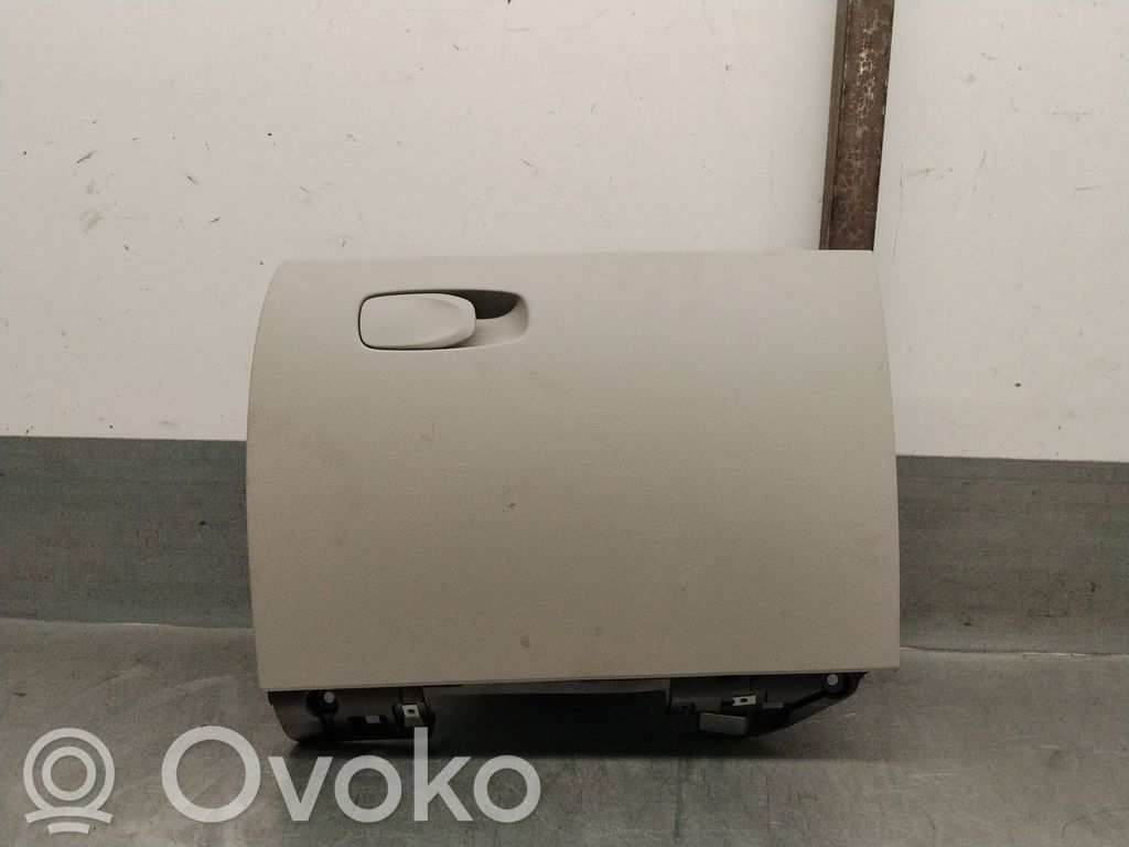 Volvo XC60 Handschuhfach 