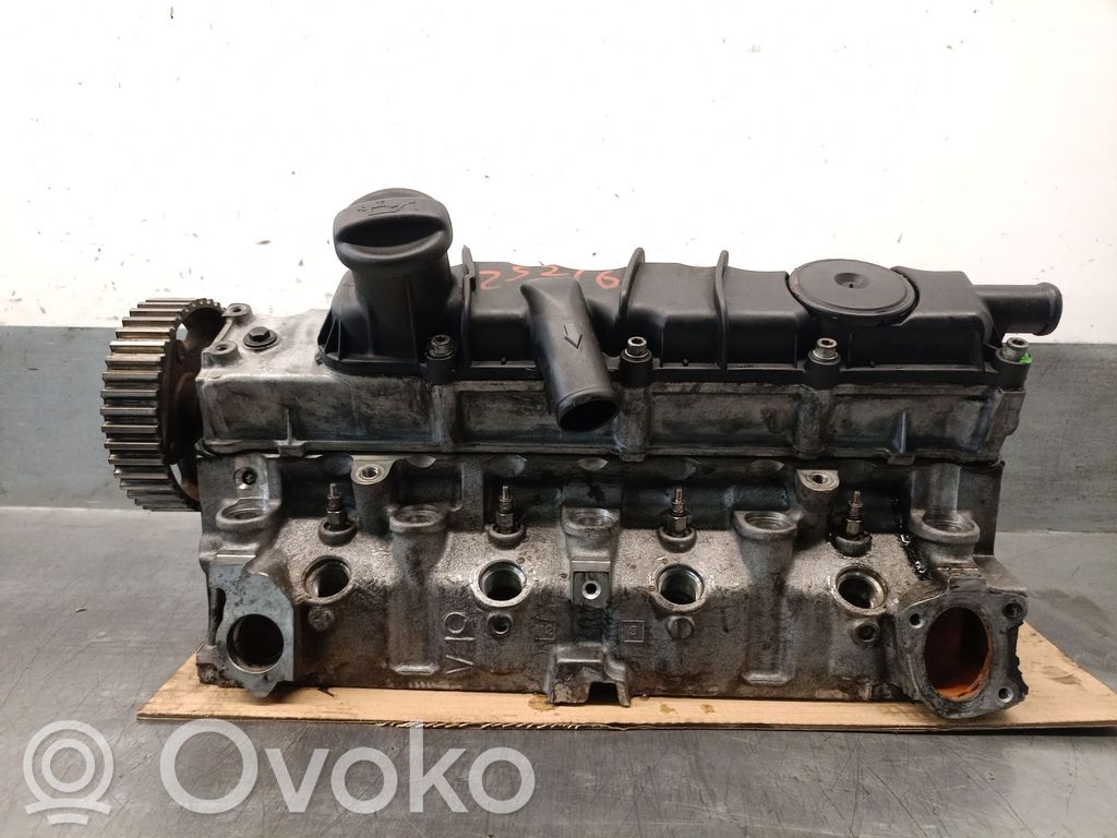 Peugeot 206 Culata del motor 