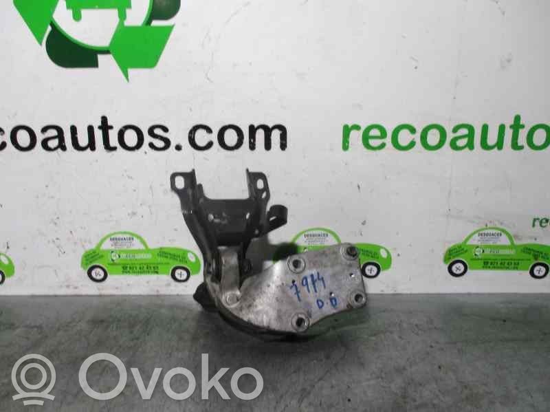 Rover 75 Engine mount bracket 