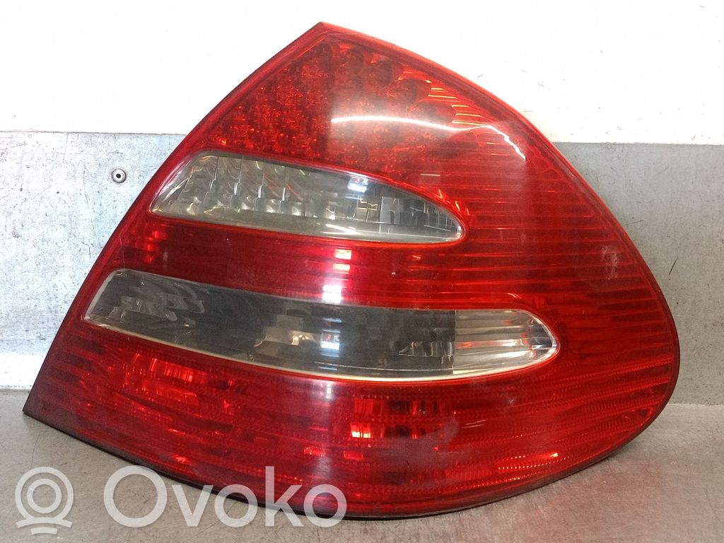 Mercedes-Benz E W210 Luci posteriori