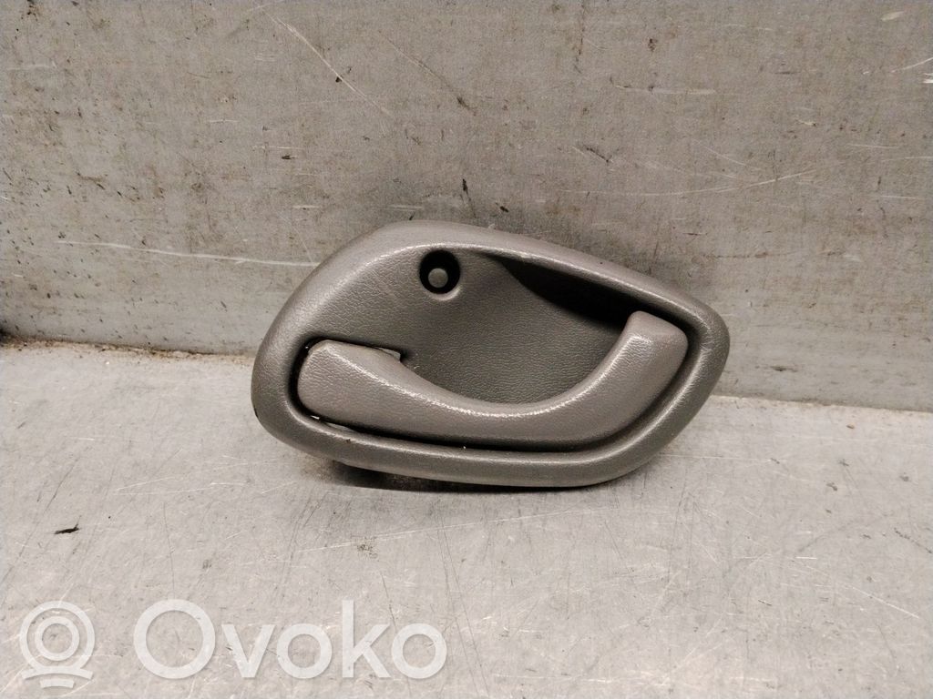 Suzuki Alto Manecilla interna puerta trasera