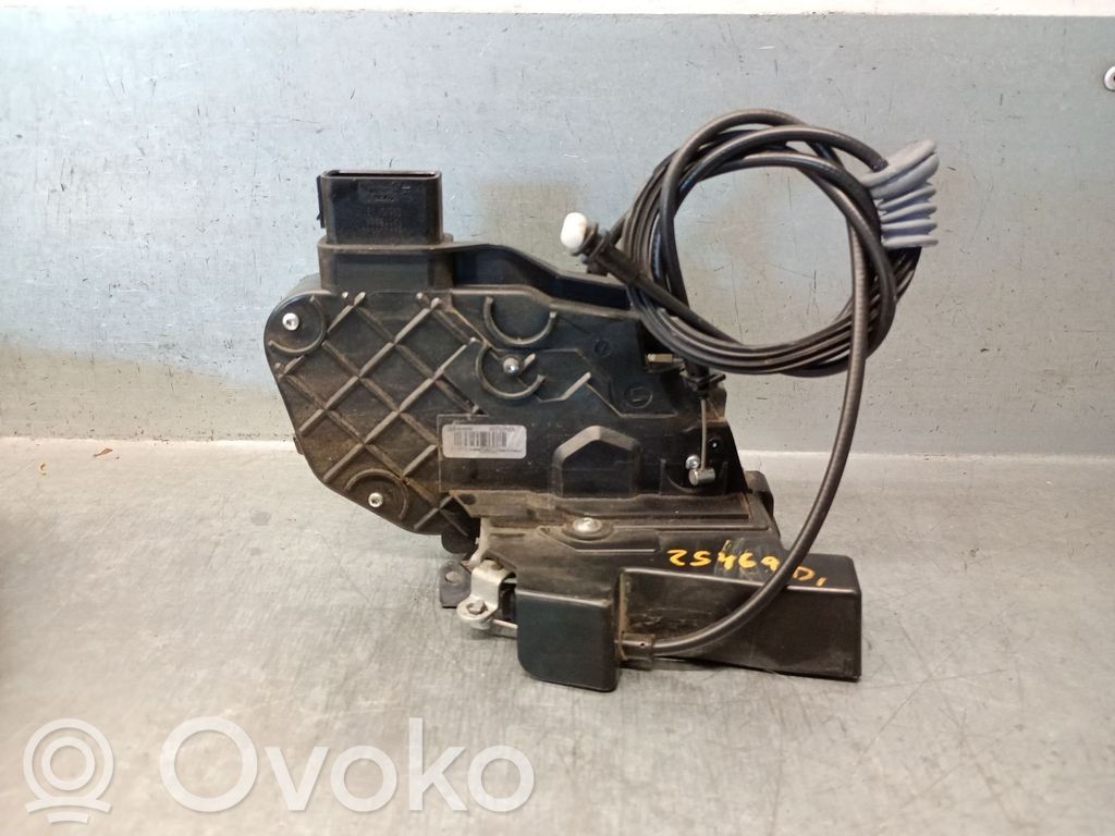 Volvo C30 Zamek drzwi przednich 