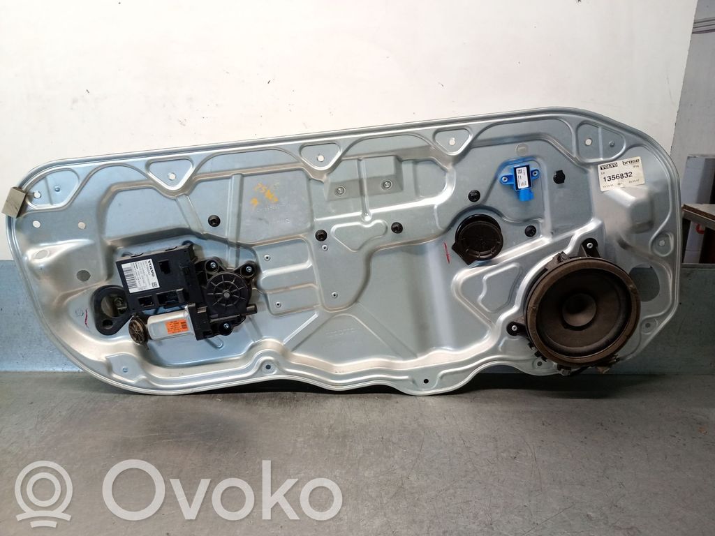 Volvo C30 Regulador manual de la ventanilla delantera 