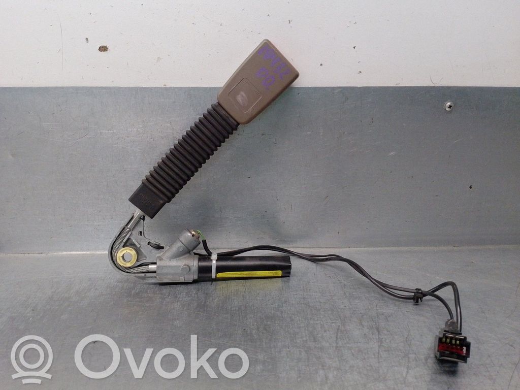 Suzuki Swift I Hebilla del cinturón delantero 