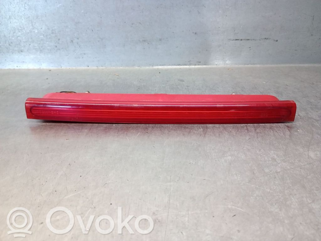Volvo C30 Third/center stoplight 
