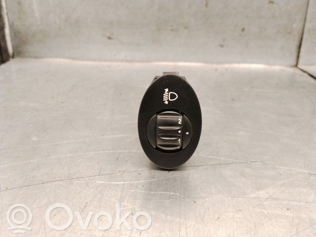 Ford Escort Mittariston valaistuksen säätökytkin 