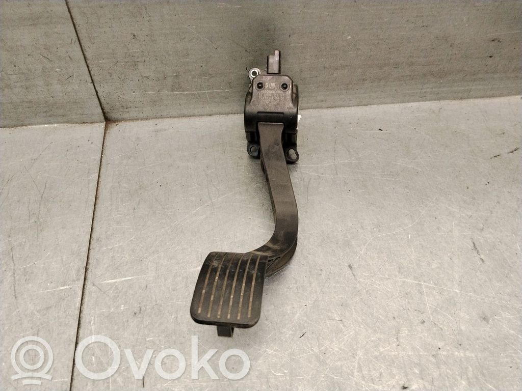 Citroen C4 II Picasso Kiihdytysanturi 