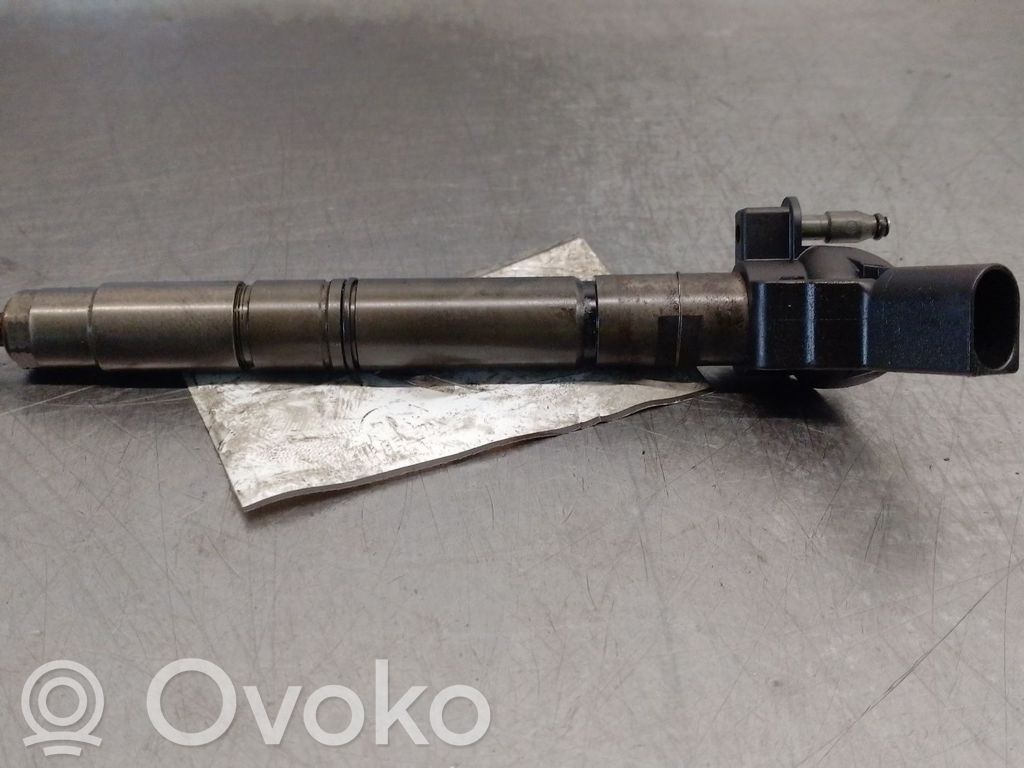 Inyector de combustible   059130277CR,04451170422
