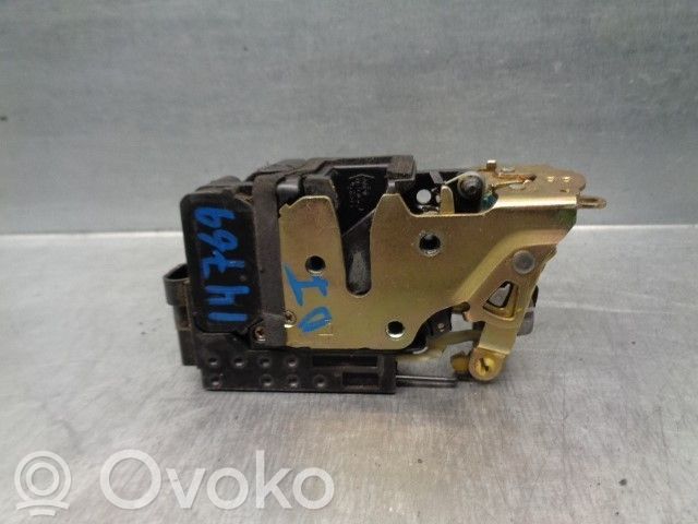 Priekšpusē slēdzene   96327383,6PIN