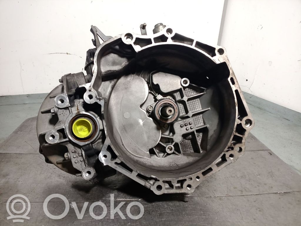 Opel Zafira B Manualna 5-biegowa skrzynia biegów 