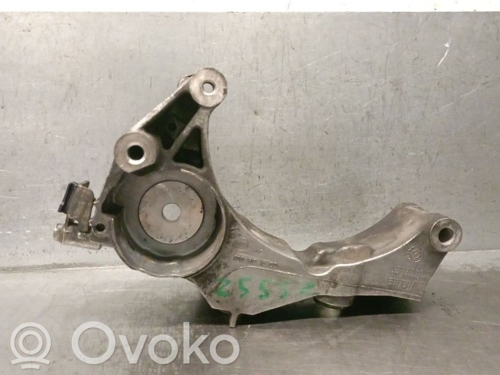 Opel Zafira B Generator/alternator bracket 